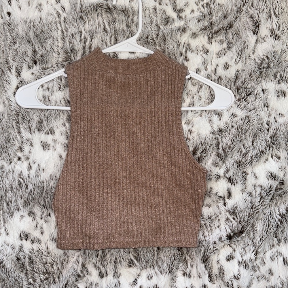 Mock neck ribbed tank top